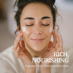 Fragrance-free label highlighted on the jar for sensitive skin use.