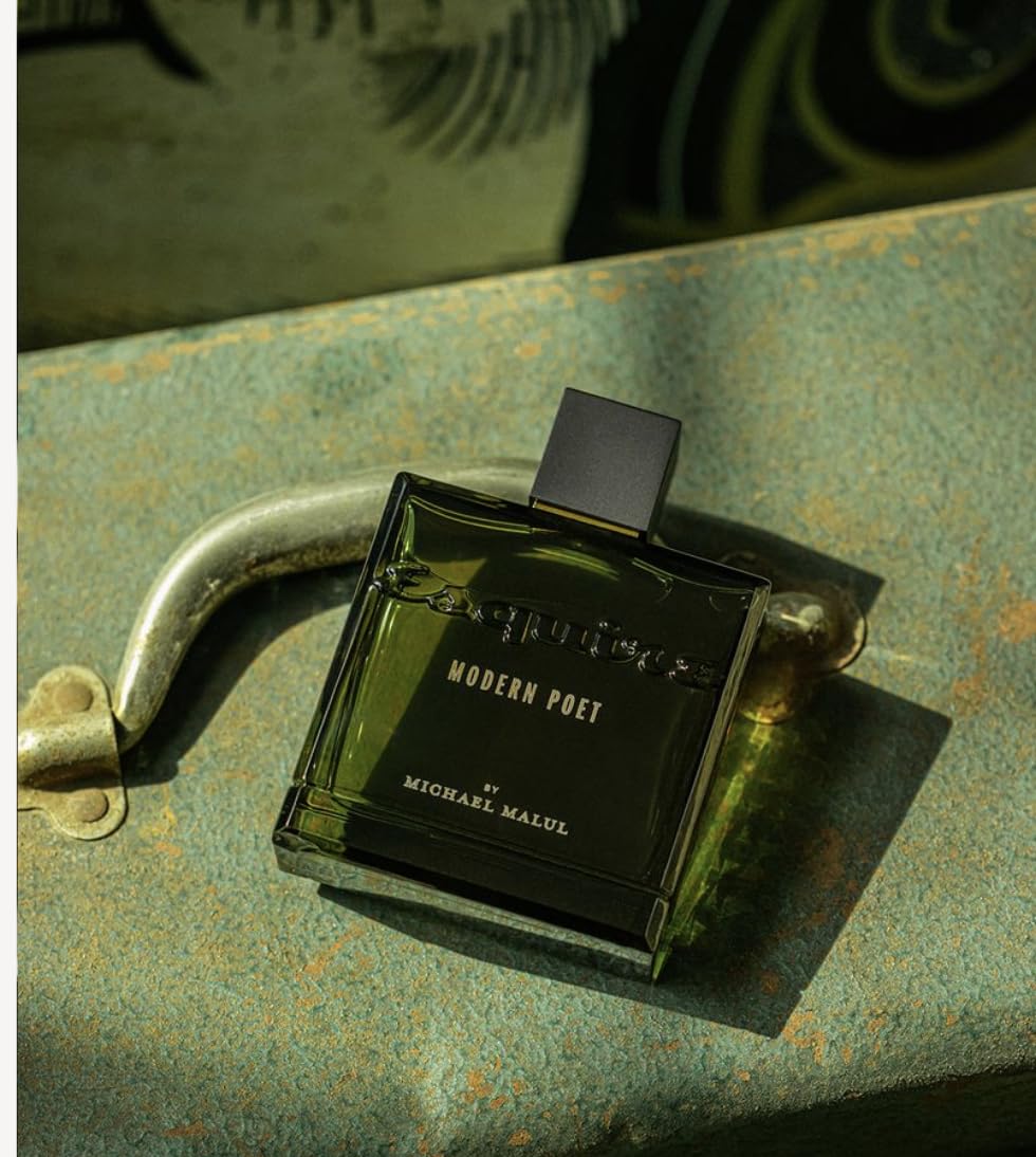 Michael Malul Modern Poet Esquire packaging box shows a gift-ready presentation.