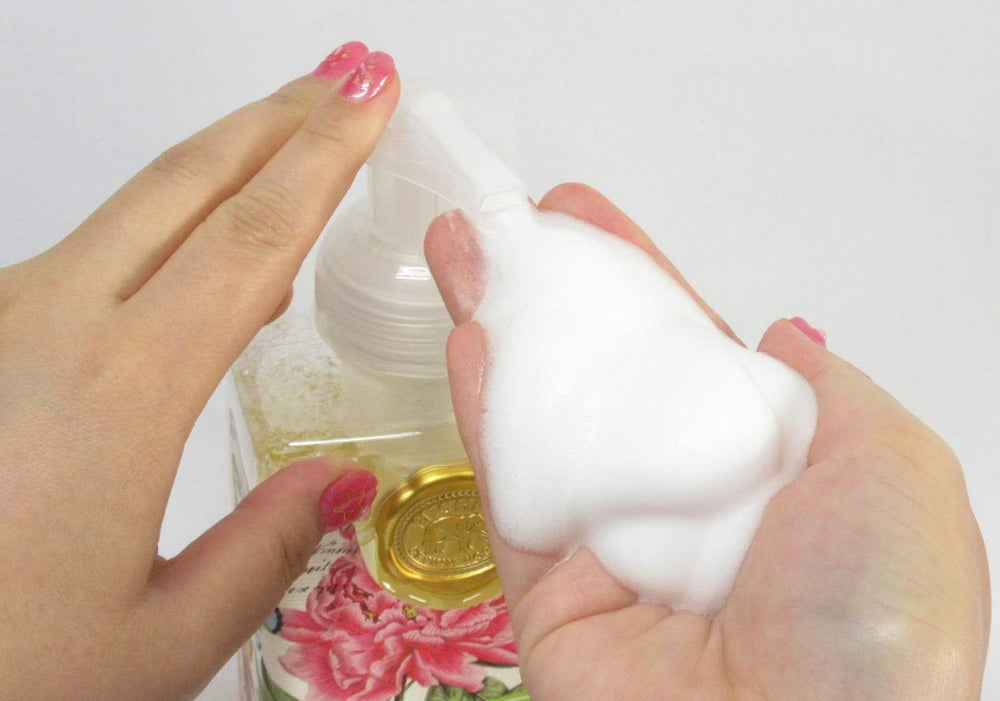 Ho Ho Ho formula with shea butter and aloe for soft skin