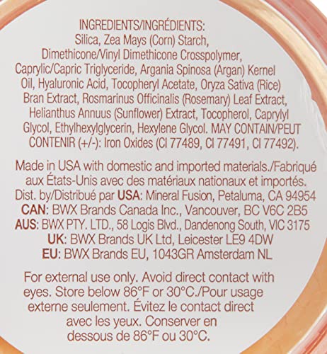 Mineral Fusion Flawless Finish Banana powder banana-toned hue natural coverage.