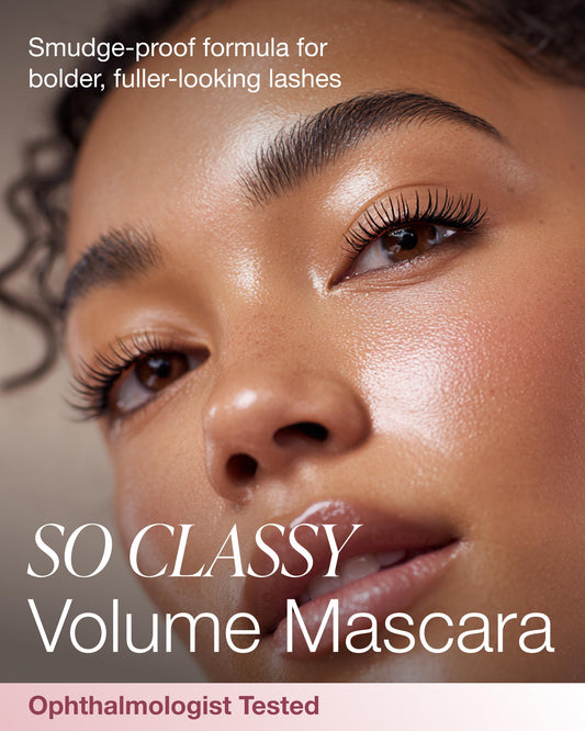 Mineral Fusion So Classy Volume Mascara brush detail highlighting precision application for fuller lashes