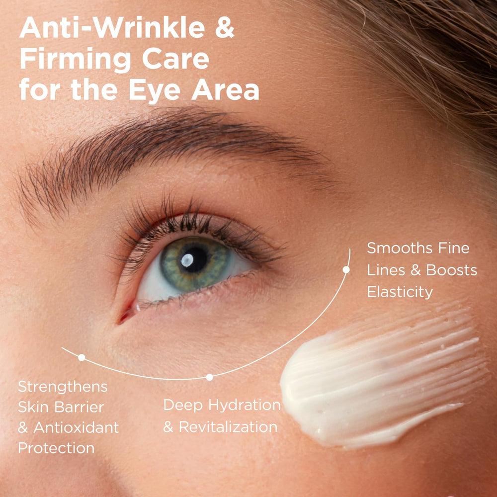 MOMOHOO Eye Cream texture close-up shows smooth, lightweight formula.
