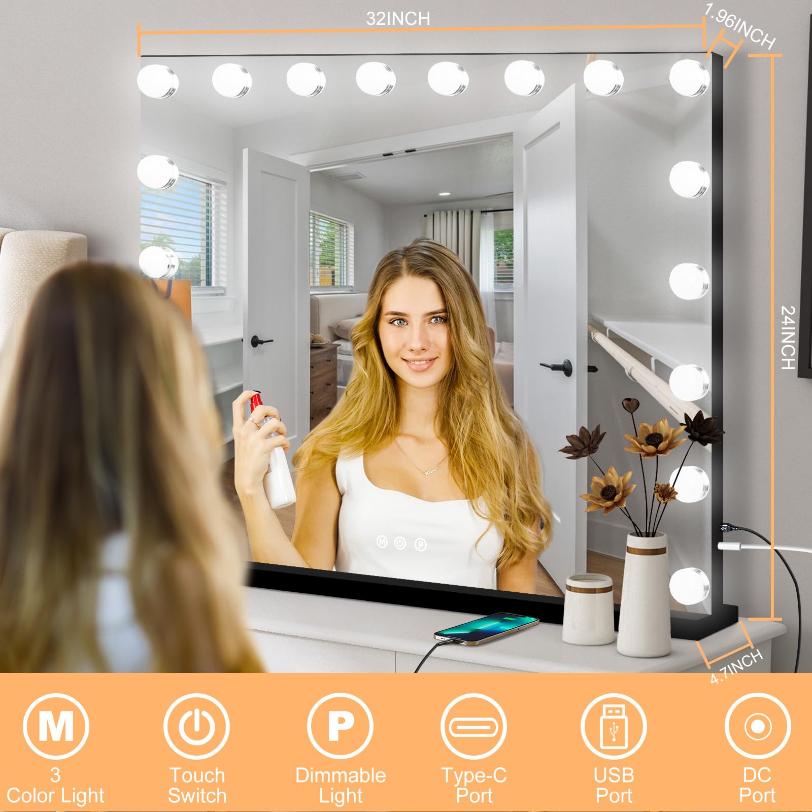 Detachable 10X magnifier from Moonee for precise makeup detail