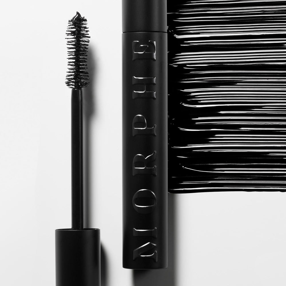 Flake-free formula delivers long wear without clumps for MORPHE Make It Big.