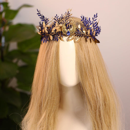 MOSTORY Blue Woodland Elf Crown flower-detail design adds woodland charm to Renaissance Faire looks.