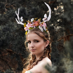 Mostory white deer horns with roses detail emphasizes elegance and versatile event wear
