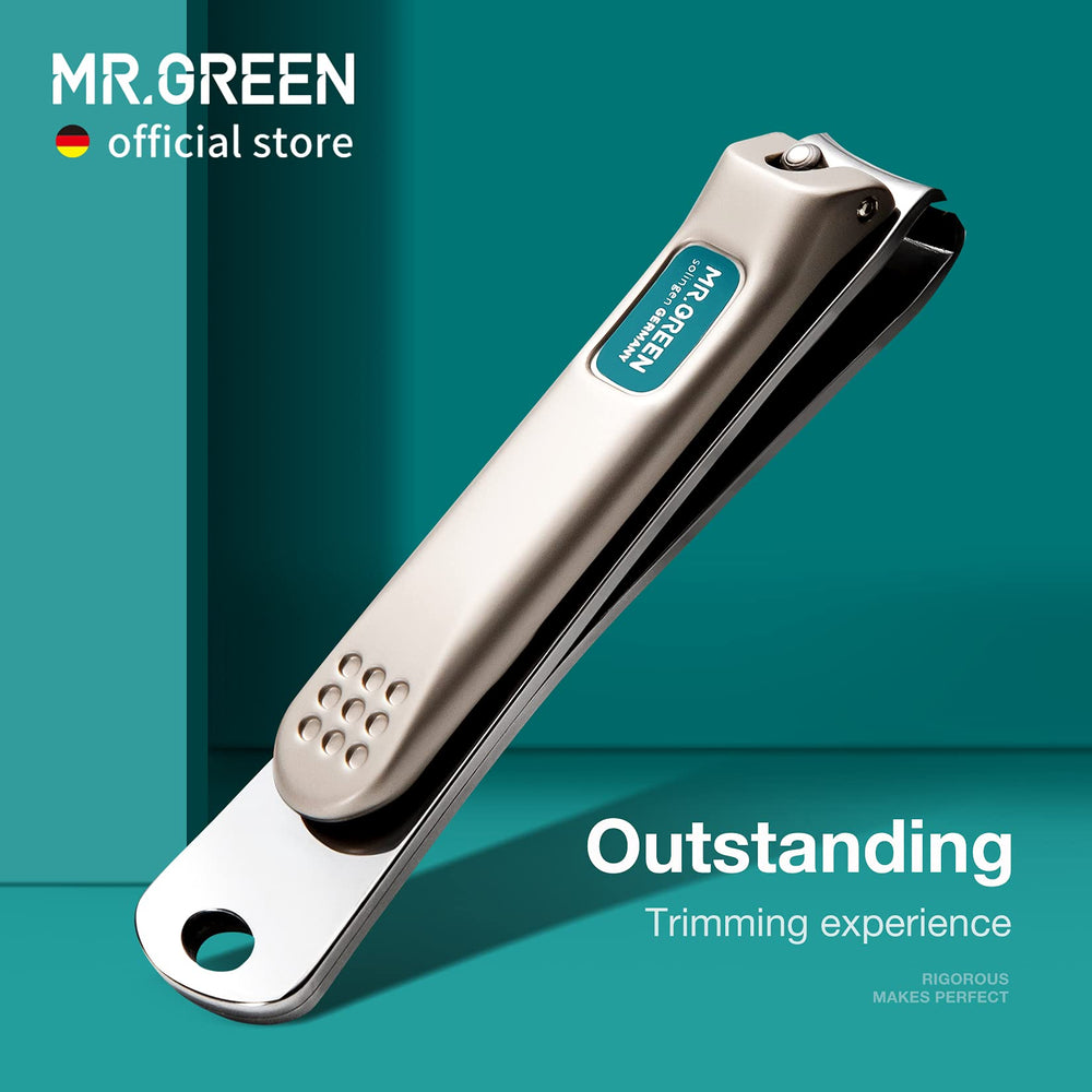 MR.GREEN clippers show cross-bolt reinforcement for durable blade alignment.