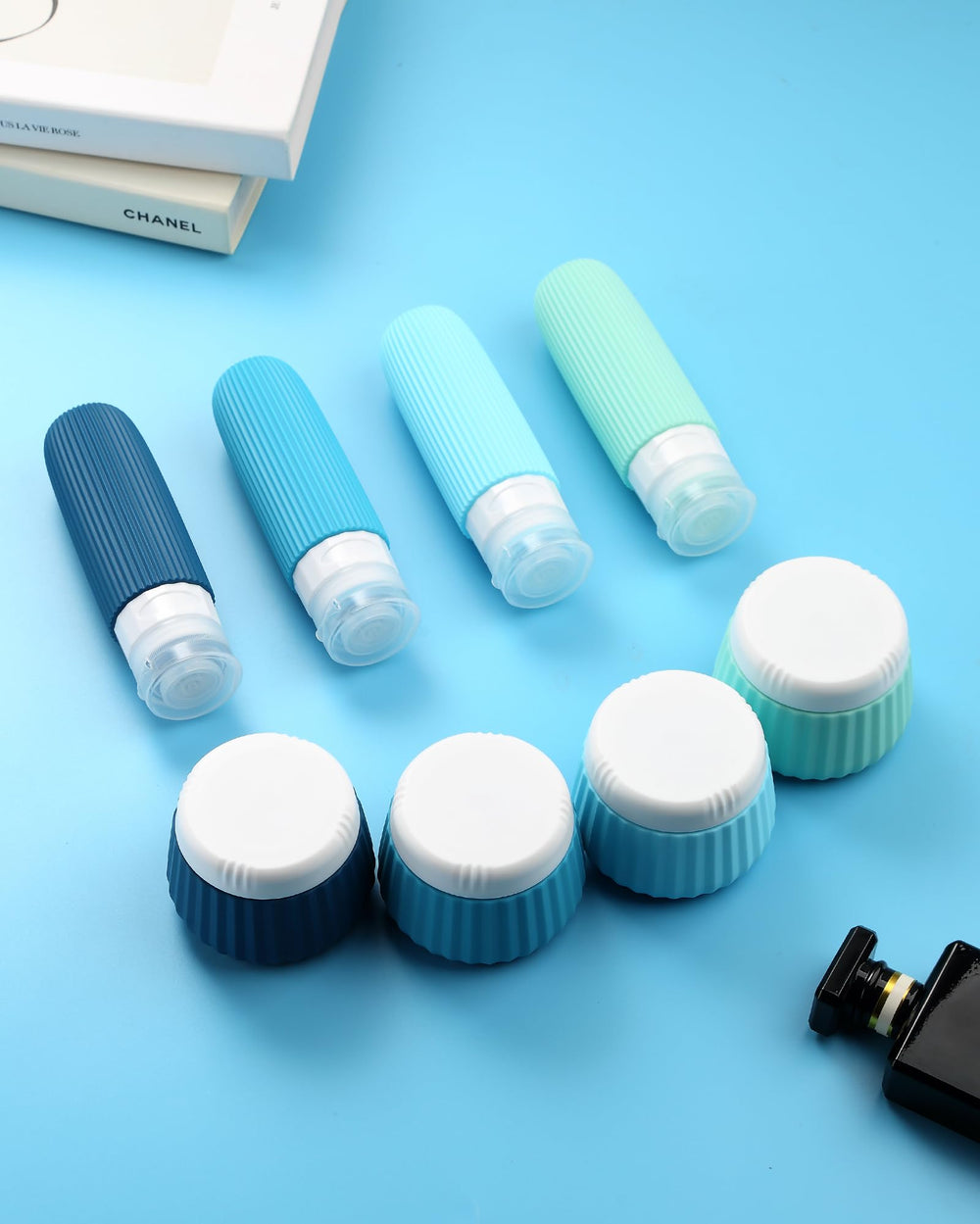 Mrsdry compact travel set fits neatly in small bags for easy transport.