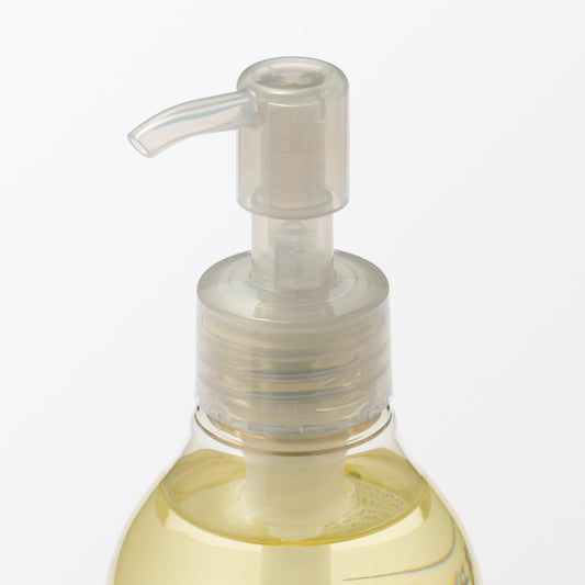 MUJI Mild Oil Cleansing being applied to the face during cleansing routine