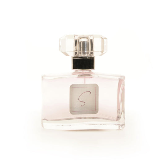Murcielago Starlet citrus splash highlights a refreshing opening for daytime wear.