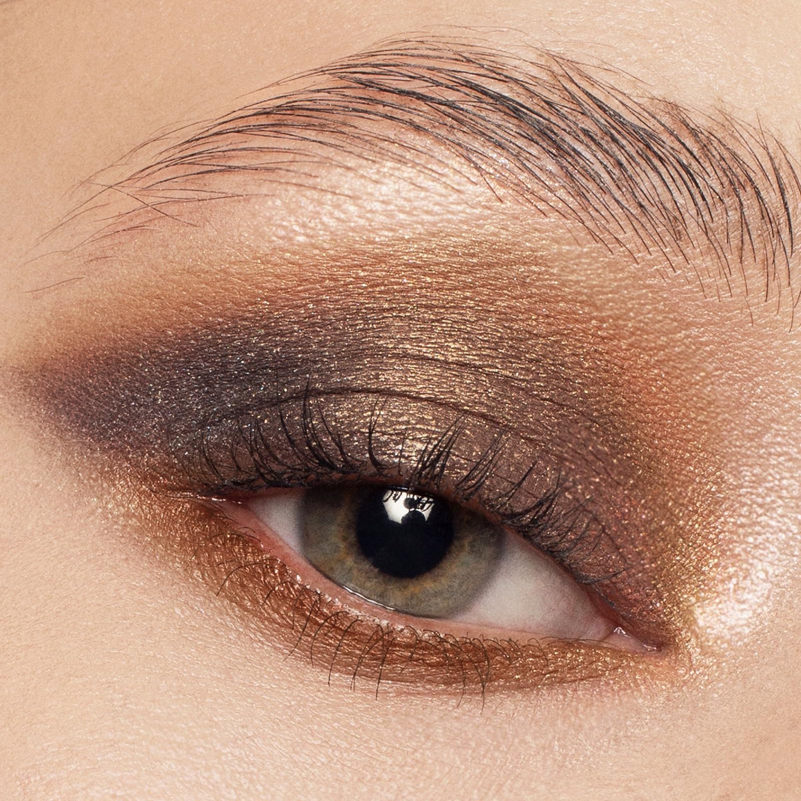 MYSTER ROSEY long-lasting waterproof formula prevents creasing
