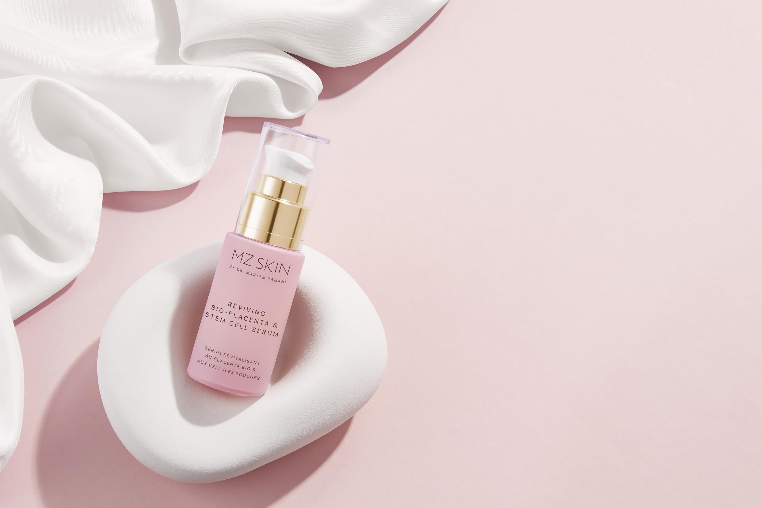 MZ SKIN Night routine glow setup for a premium bedtime ritual.