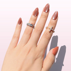 Nail Reformation 16 sizes kit ensures a flawless, personalized fit.