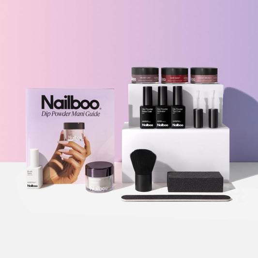 Nailboo Date Night dip powder for bold evening nails