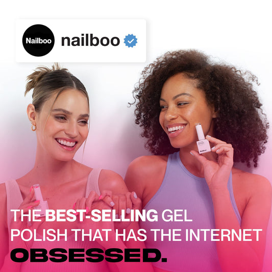 Nailboo Premier Forever Glaze application brush ensures smooth, even coats.