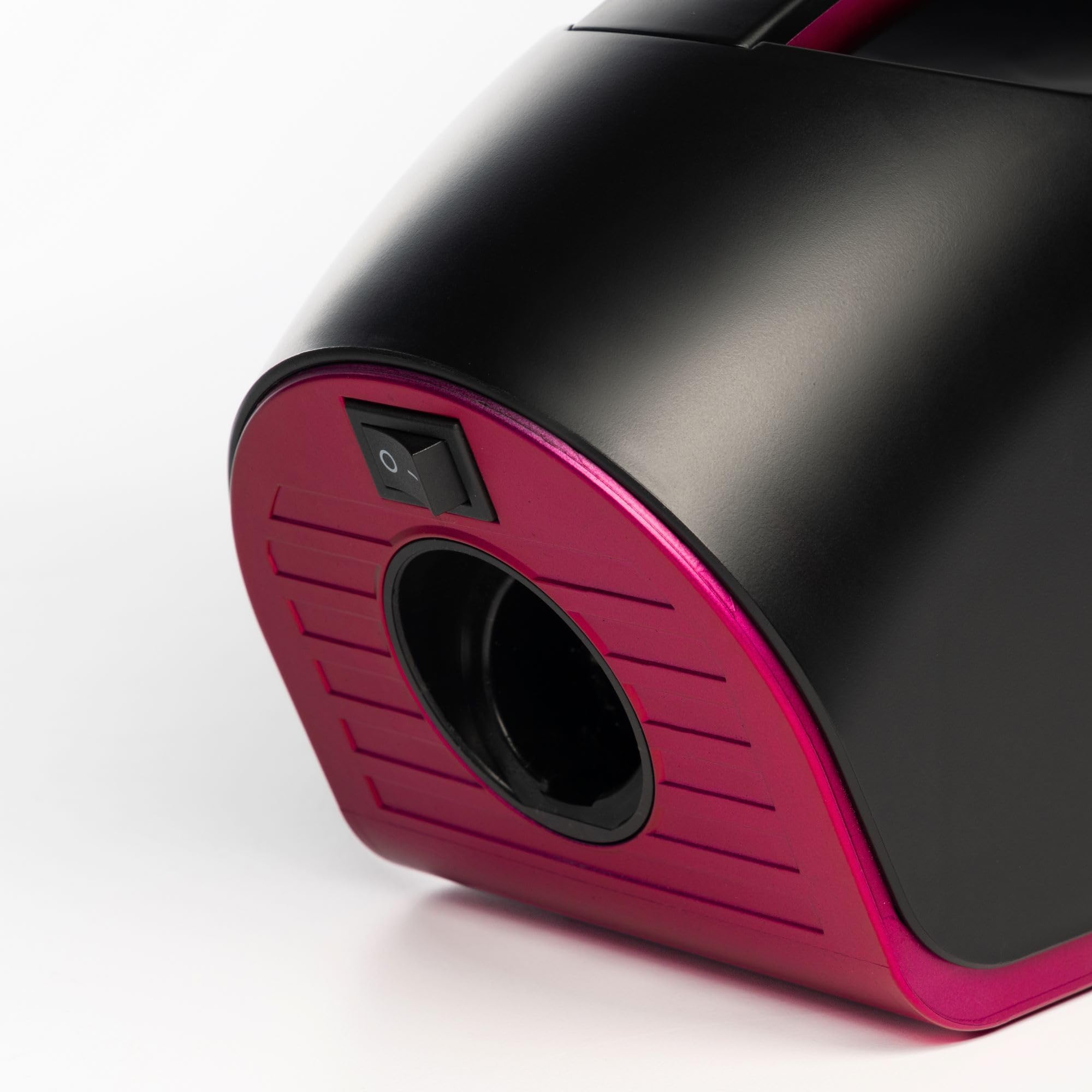 Turbine motor enclosure reduces noise while maintaining strong airflow