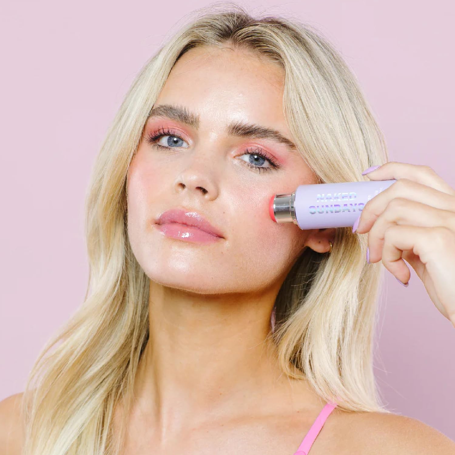 Naked Sundays Glow Balm cream-blend demonstrates seamless shade on skin