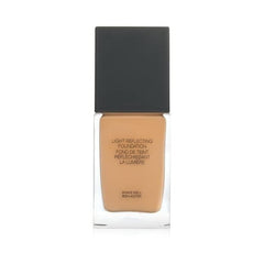 NARS Light Reflecting Foundation Barcelona 4 application swatch demonstrates even skin tone.