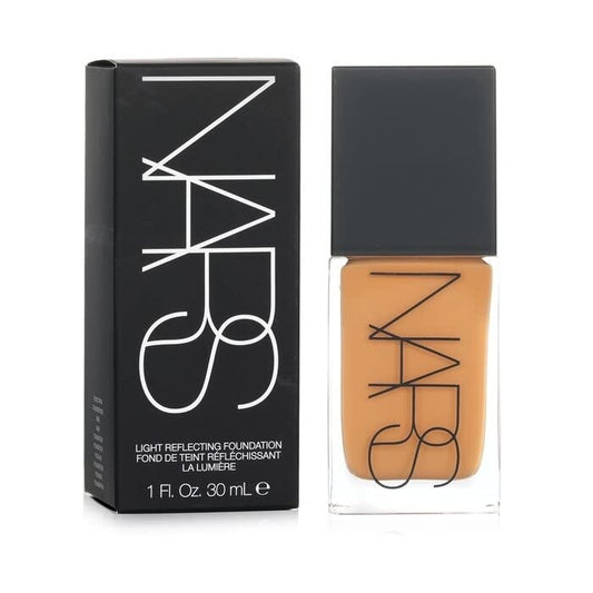 NARS Light Reflecting Foundation texture swatch shows smooth skin and blur.