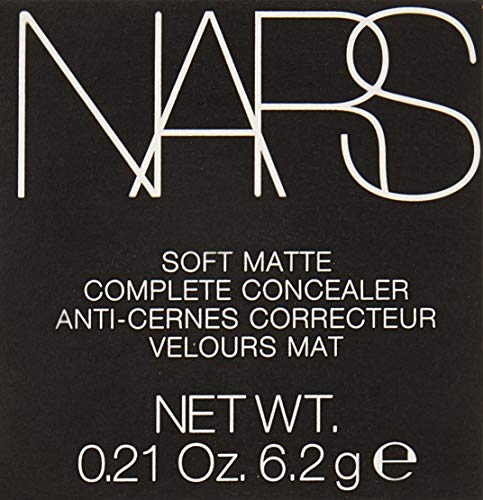 NARS Soft Matte Complete Concealer Chantilly application for quick touch-ups and long-lasting blur.