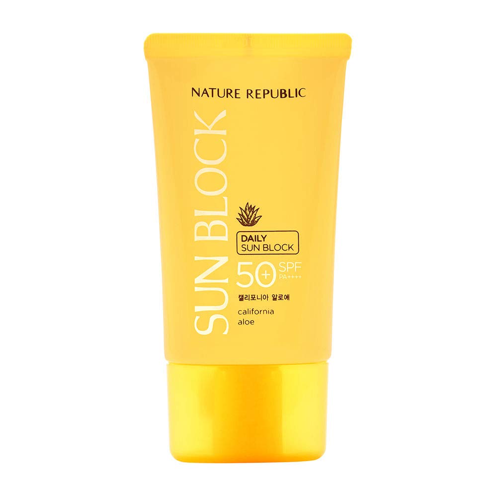 Nature Republic California Aloe Sun Block close-up texture, smooth finish for blemish-prone skin.