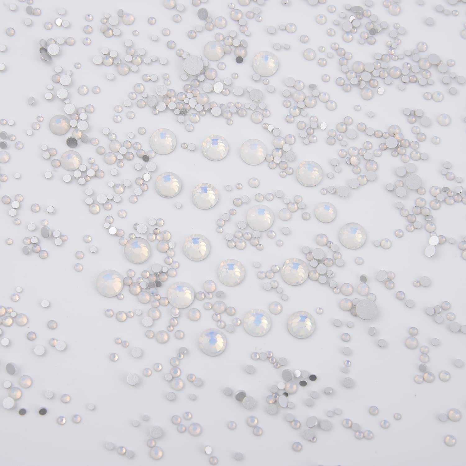 NCB 8000pcs kit includes picking pen for precise stone placement.