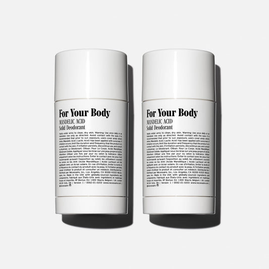 Nécessaire fragrance-free deodorant application showing smooth glide and quick dry.