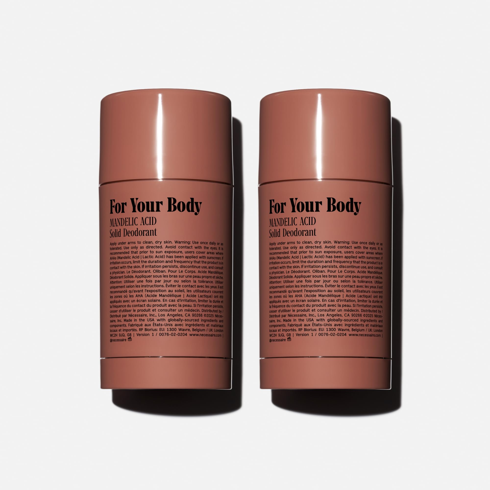 Nécessaire Olibanum application shot highlights smooth glide and long-lasting freshness