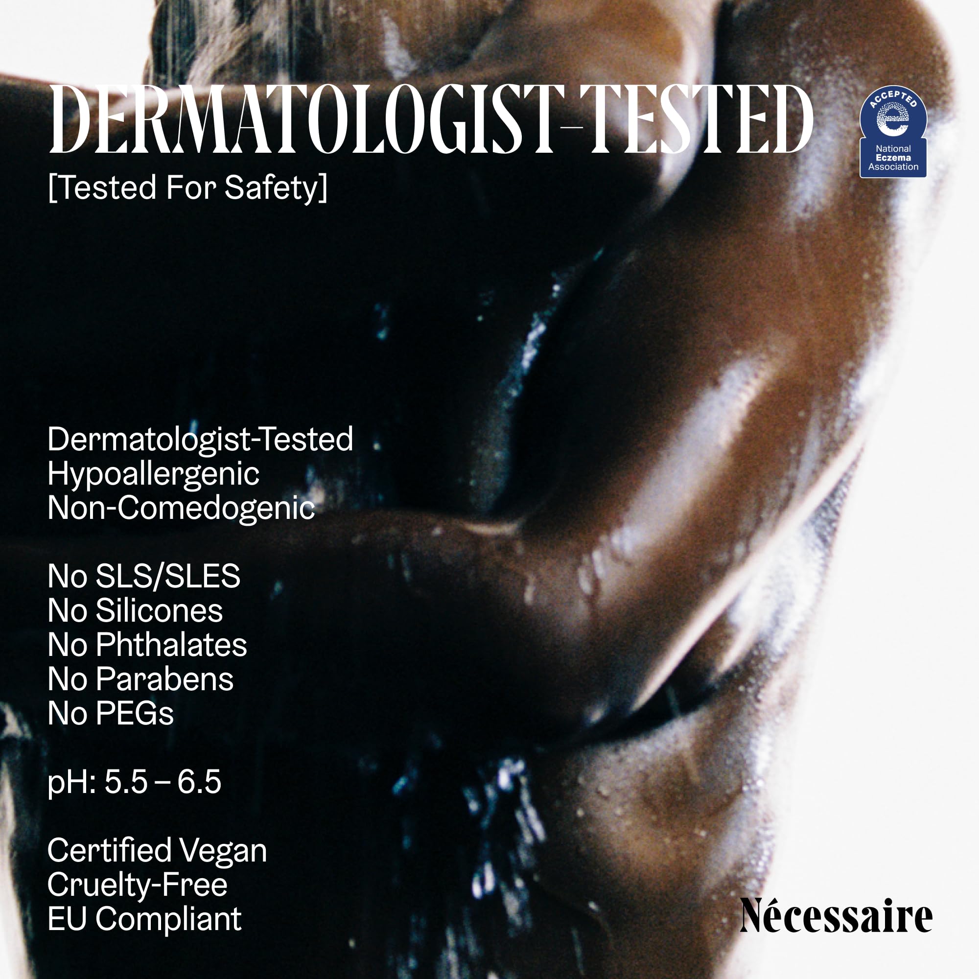 Nécessaire hyaluronic acid vivid application demonstrating lasting hydration.