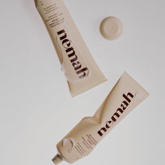 Algaktiv UpLift plant-based blend nourishes skin resilience for ongoing pregnancy care.