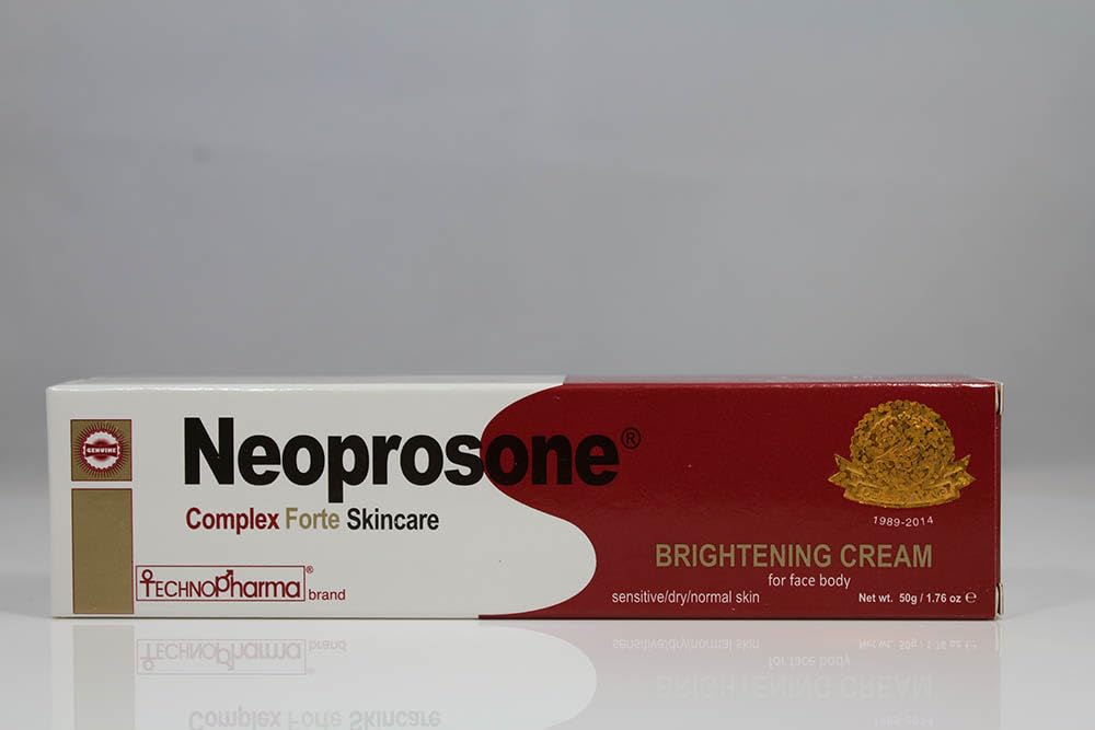 Neoprosone SPF 50 sunscreen protects skin during brightening routine.