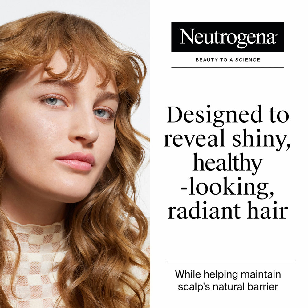 Neutrogena exfoliating healthy scalp lather highlights residue removal without drying the scalp.