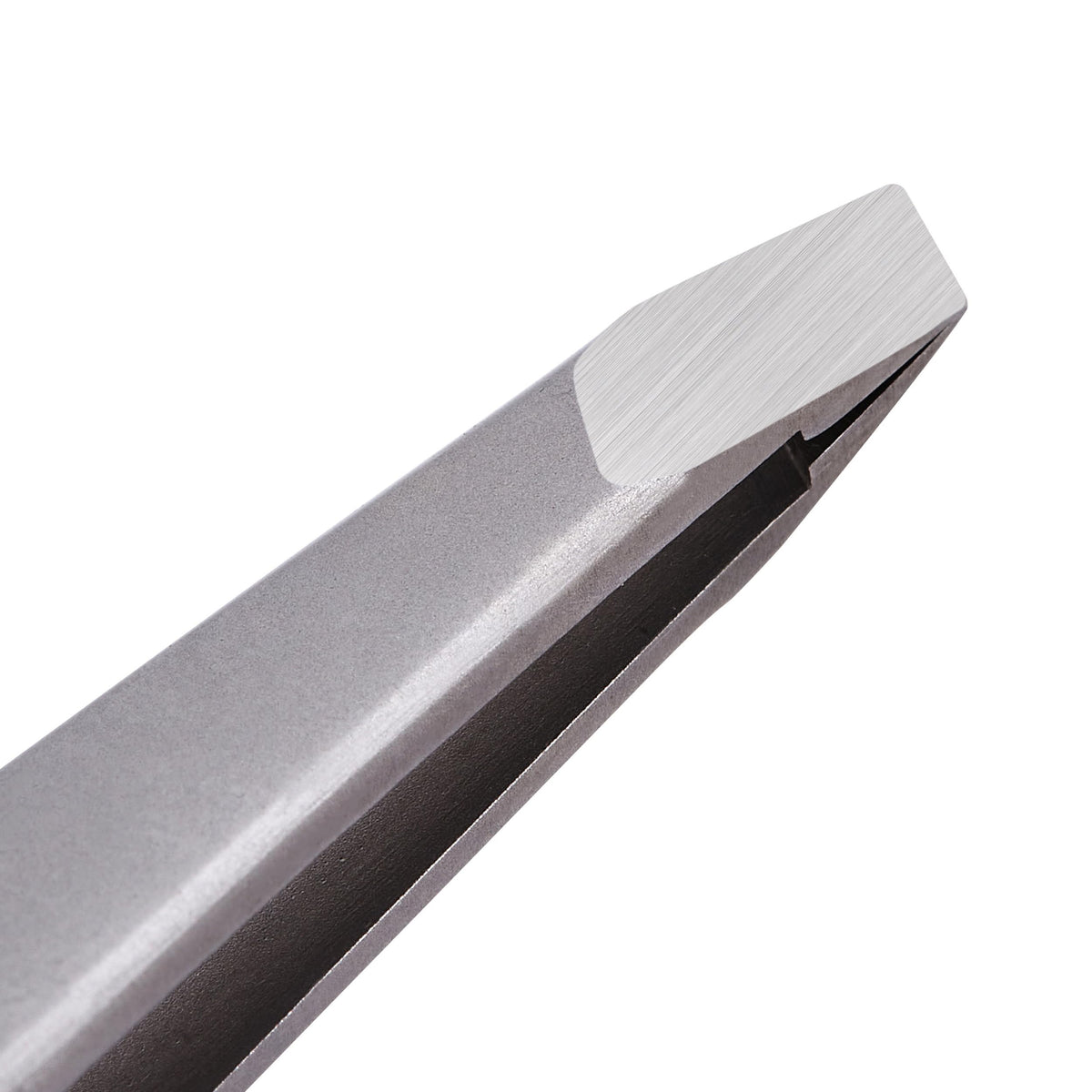 NILIYA Eyebrow Tweezers with ultra-fine tip for precise hair removal at the root.