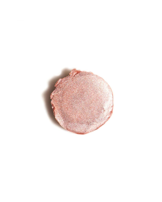 NINETEEN NINETY NINE Perla highlight blends easily for soft radiance.