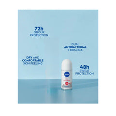 NIVEA Dry Comfort roll-on cap in focus, easy grip for daily use.
