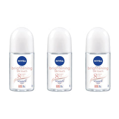 NIVEA Extra Brightening bottle-dispense view highlighting quick absorption and lightweight feel