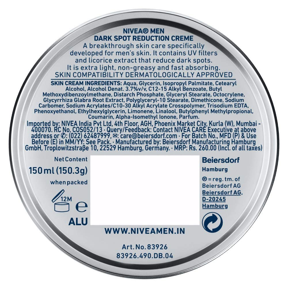 Gently massaging NIVEA Men Moisturizing Cream for refreshed skin.