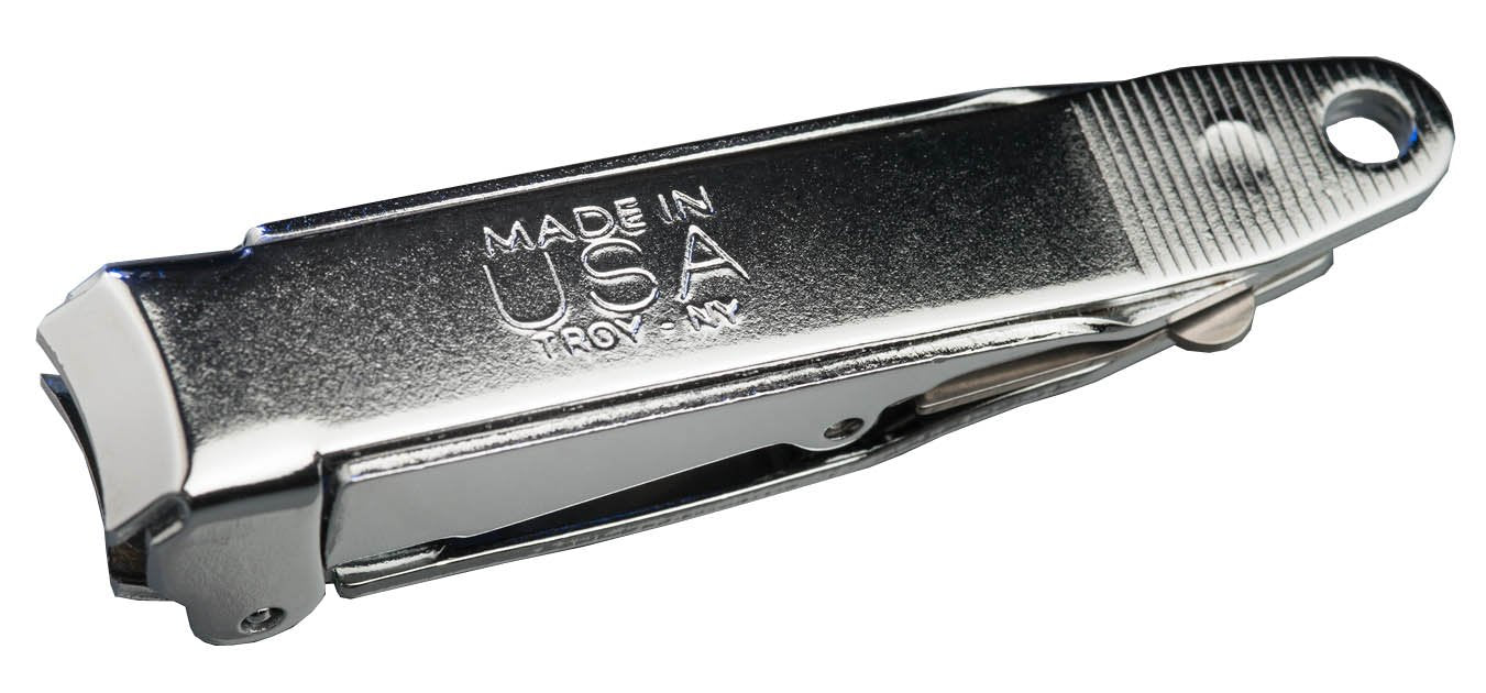 No-mes clipper with built-in laser-cut nail file for quick shaping