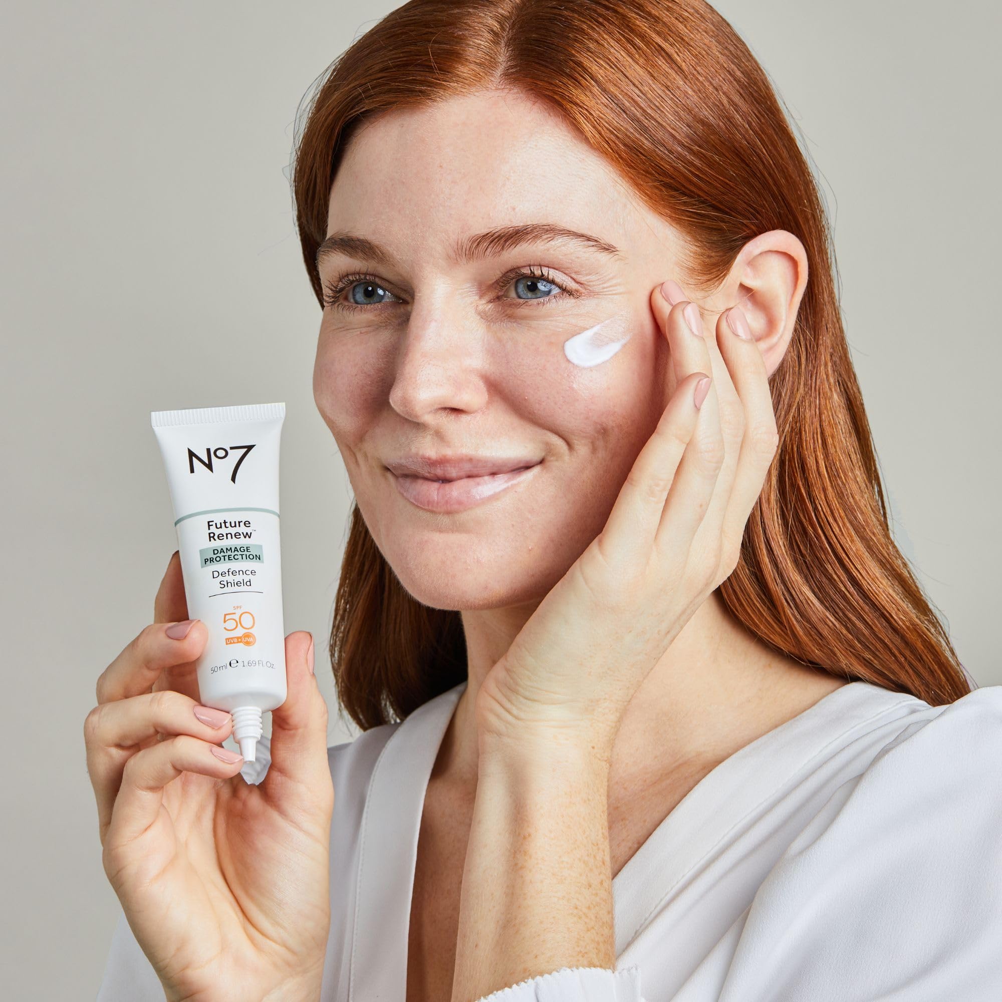 No7 Future Renew Defense Shield quick-absorb texture demonstrates fast hydration.