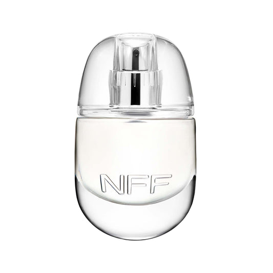 No Makeup Makeup No Fragrance Fragrance bottle pour shows adaptive scent on skin.