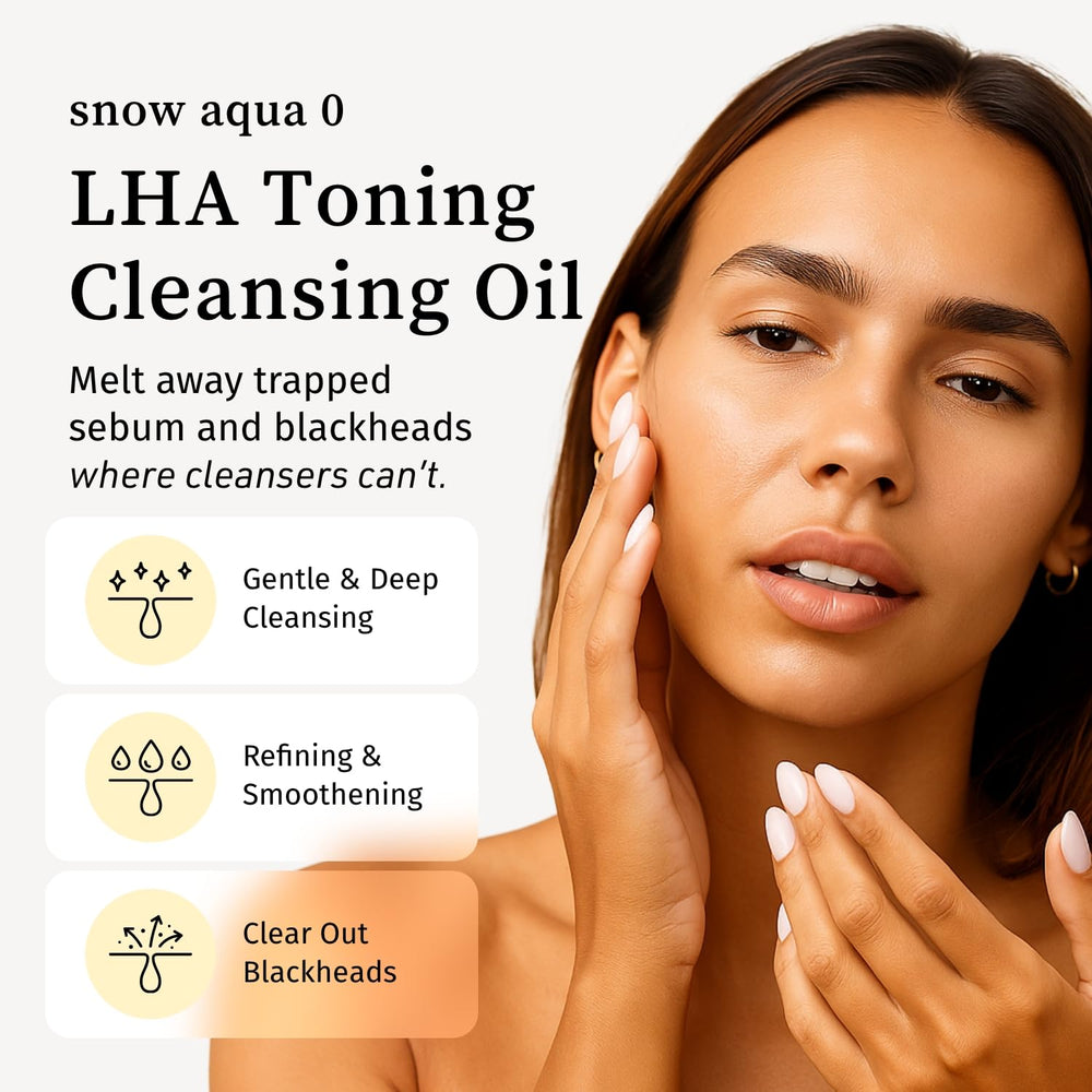 NOONI Snow Aqua 0 LHA Cleansing Oil texture swatch highlighting light, oil-based cleansing.