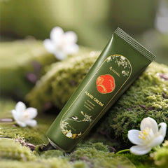 NOVAL packaging with Chinese-inspired design for elegant gifting.