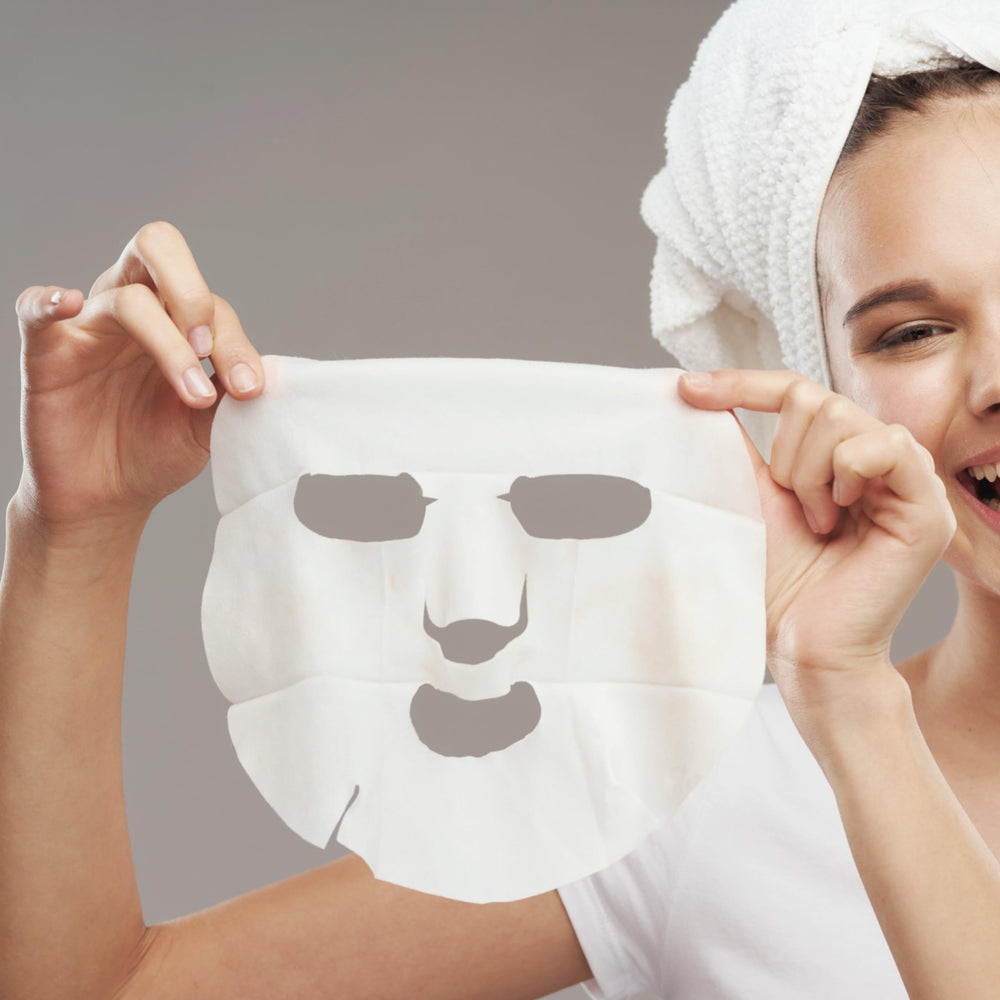 Nu Skin Ultimate Mask Waterfull application on clean skin.
