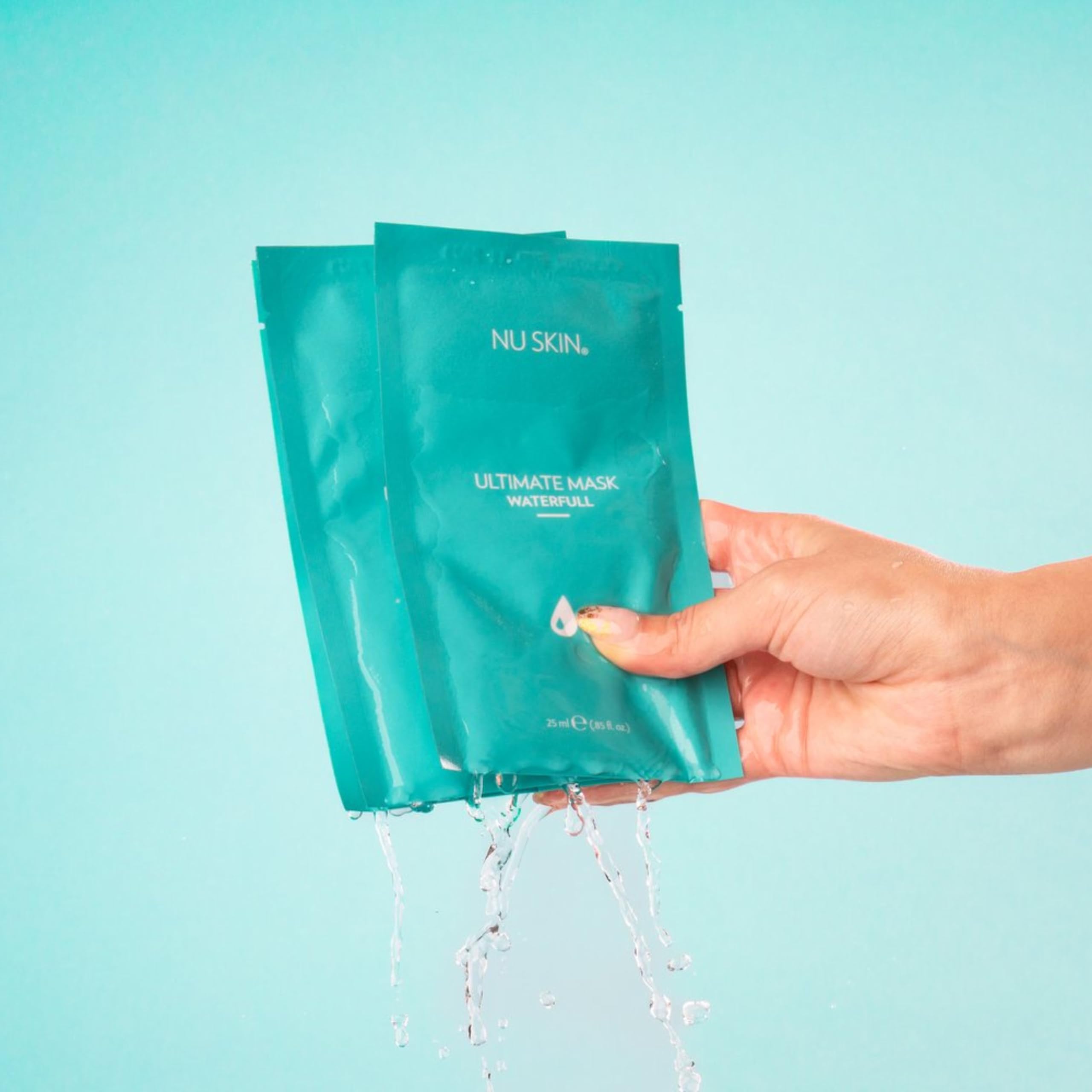 Nu Skin Ultimate Mask Waterfull packaging box display.