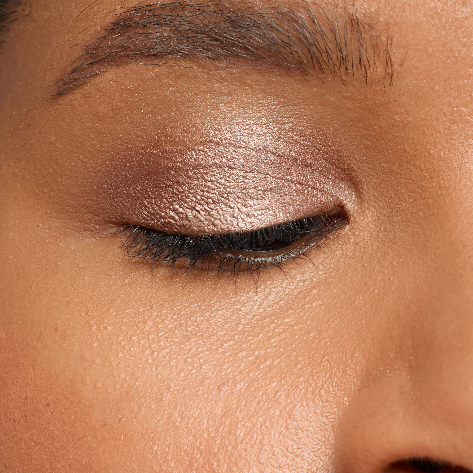Nudestix Magnetic Luminous Eye Color Burnish primer base swatch for smooth lid prep