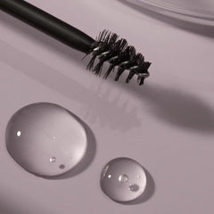 NULASTIN Compact packaging with easy-to-use applicator