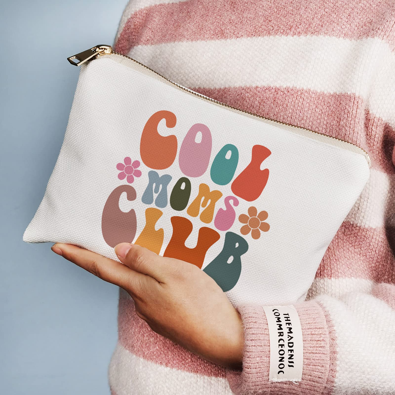 OflyDesigns bag showcases eco-friendly linen-cotton fabric texture.