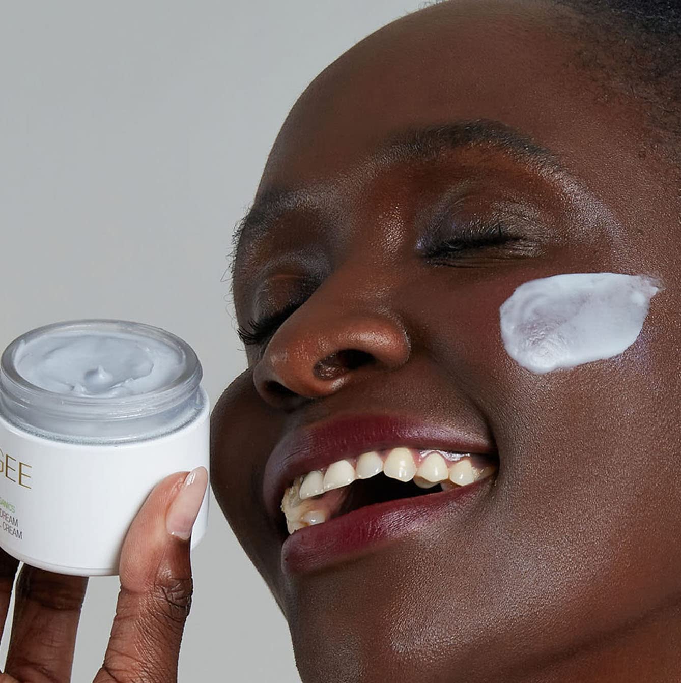 Indigo Dream Renewal Cream packaging and branding