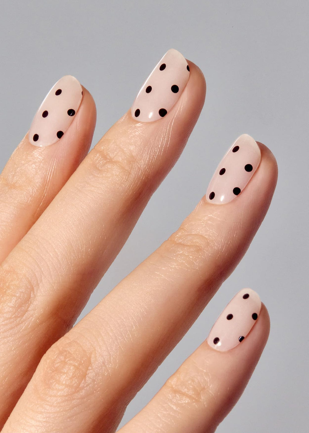 ohora gel nail strips set of 30 pieces shows versatile sizes for perfect fit