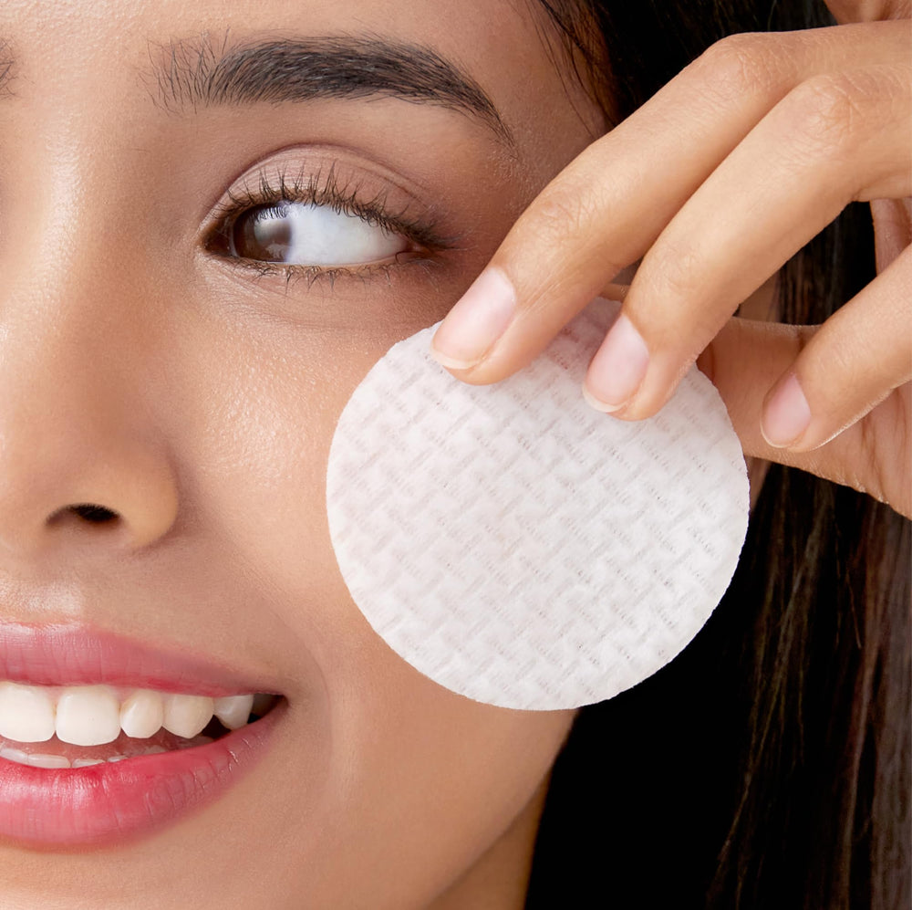 OHUI Glow Toning Complex with Vitamin C and hyaluronic acid benefits
